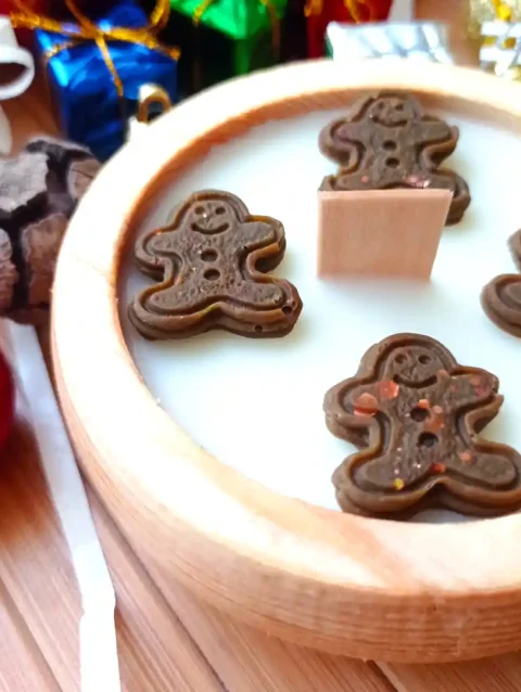 yılbaşı hediyesi zencefilli kurabiye adam soya mumu yılbaşı hediyesi için fikir